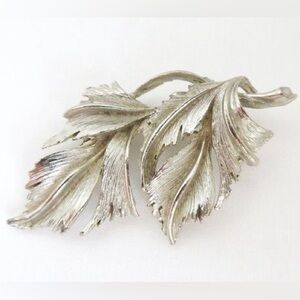 Vintage Designer TARA Fifth Avenue Brushed Satin Silver Color Leaf Pin Brooch